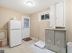 1230 23rd Street S, Arlington VA 22202