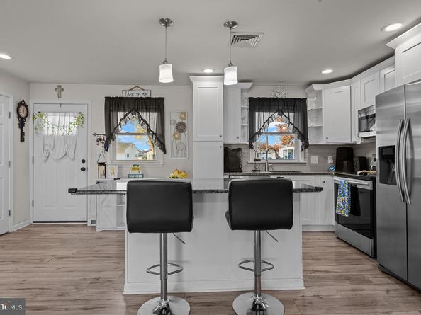 179 Crabtree Drive, Levittown PA 19055