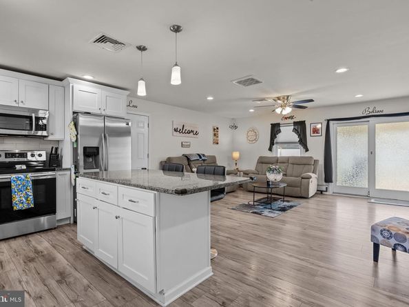 179 Crabtree Drive, Levittown PA 19055