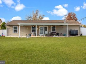 179 Crabtree Drive, Levittown PA 19055