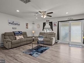 179 Crabtree Drive, Levittown PA 19055