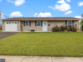 179 Crabtree Drive, Levittown PA 19055