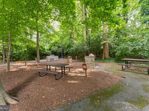 5225 Pooks Hill Road 1305N, Bethesda MD 20814