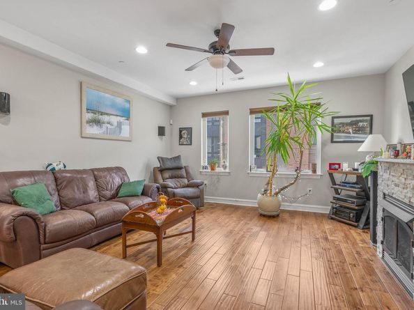 1423 S Howard Street, Philadelphia PA 19147