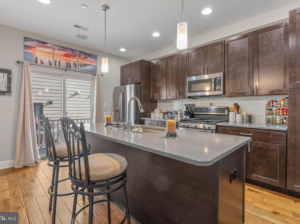 1423 S Howard Street, Philadelphia PA 19147