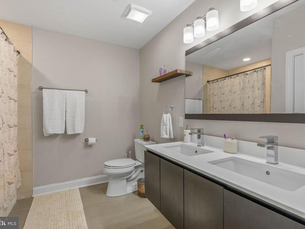 1423 S Howard Street, Philadelphia PA 19147