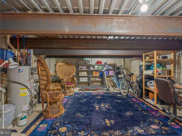 1423 S Howard Street, Philadelphia PA 19147