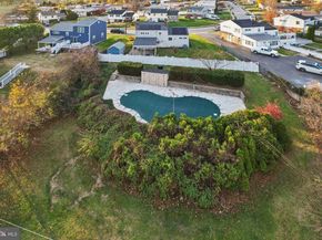 1211 Woodside Road, Conshohocken PA 19428