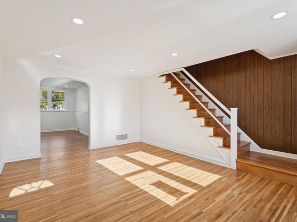 2325 Bond Avenue, Drexel Hill PA 19026