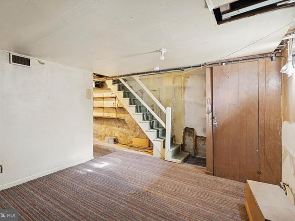 2325 Bond Avenue, Drexel Hill PA 19026