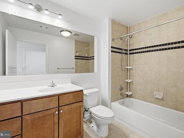 400 Massachusetts Avenue NW 719, Washington DC 20001