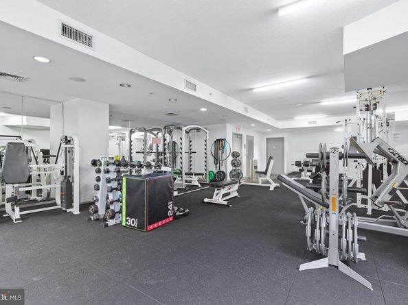 400 Massachusetts Avenue NW 719, Washington DC 20001