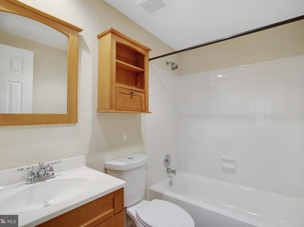 9 Fendall Avenue, Alexandria VA 22304