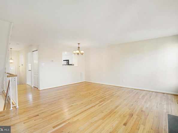 9 Fendall Avenue, Alexandria VA 22304