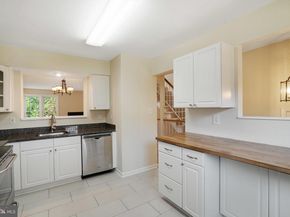 9 Fendall Avenue, Alexandria VA 22304