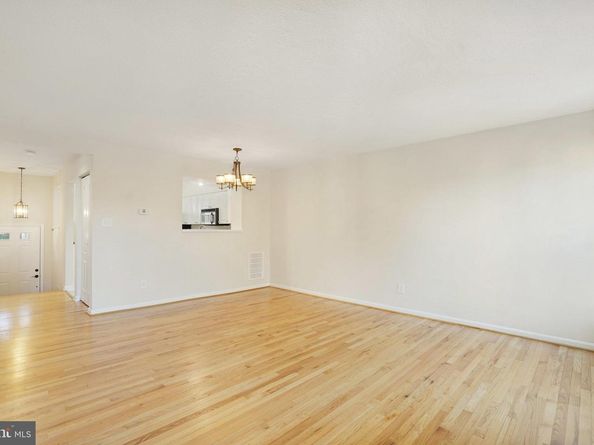 9 Fendall Avenue, Alexandria VA 22304