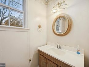 623 Old School House Drive, Springfield PA 19064