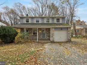 623 Old School House Drive, Springfield PA 19064