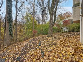 623 Old School House Drive, Springfield PA 19064