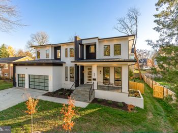 6935 Southridge Drive