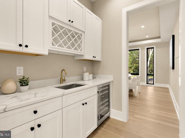 6935 Southridge Drive, Mclean VA 22101