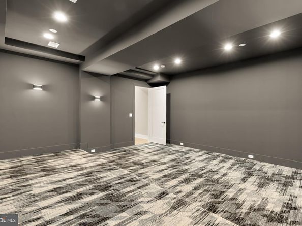 6935 Southridge Drive, Mclean VA 22101