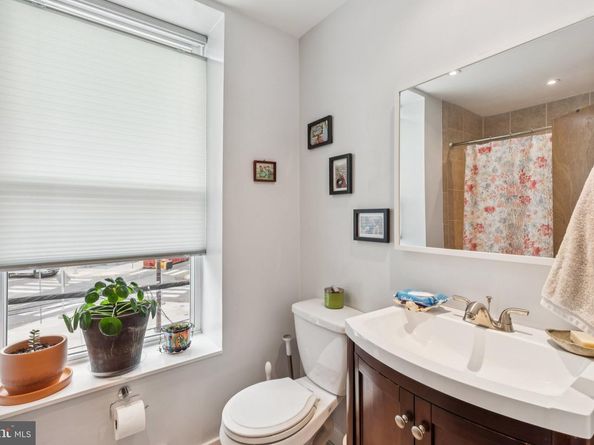 2305 Grays Ferry Avenue, Philadelphia PA 19146