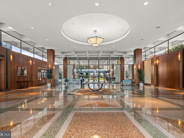 3701 S George Mason Dr 304N, Falls Church VA 22041