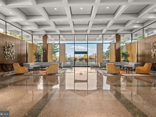 3701 S George Mason Dr 304N, Falls Church VA 22041