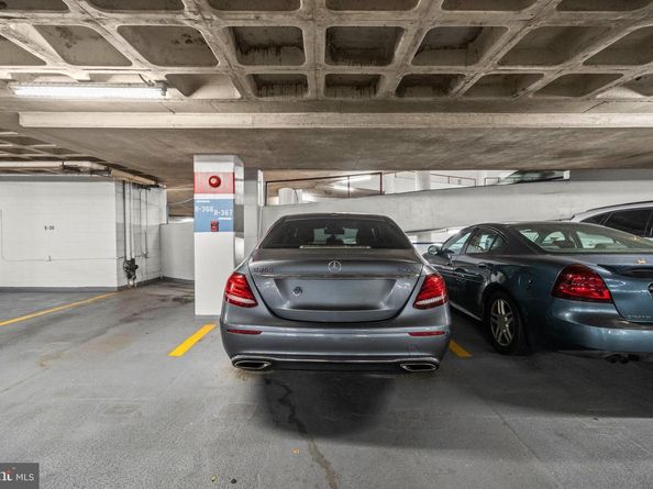 3701 S George Mason Dr 304N, Falls Church VA 22041