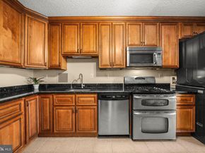 3701 S George Mason Dr 304N, Falls Church VA 22041