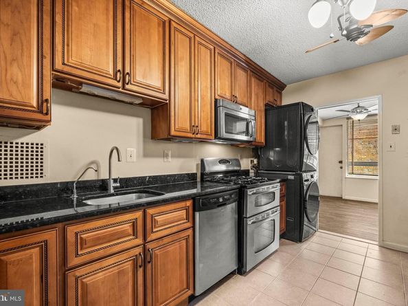 3701 S George Mason Dr 304N, Falls Church VA 22041