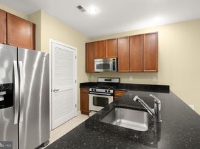 181 E Reed Avenue 206, Alexandria VA 22305