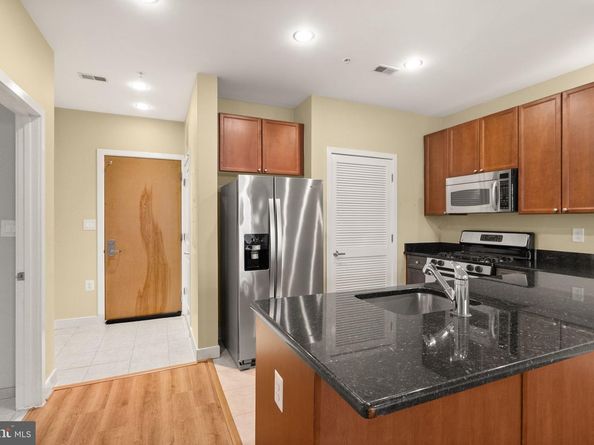 181 E Reed Avenue 206, Alexandria VA 22305