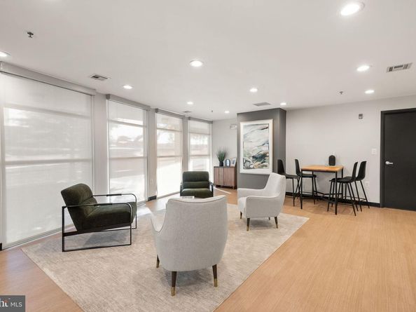 181 E Reed Avenue 206, Alexandria VA 22305