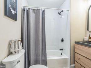 2070 Bridge Street, Philadelphia PA 19124