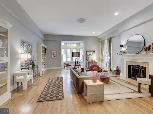 2001 19TH Street NW 3, Washington DC 20009