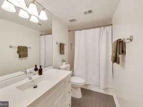 2001 19TH Street NW 3, Washington DC 20009