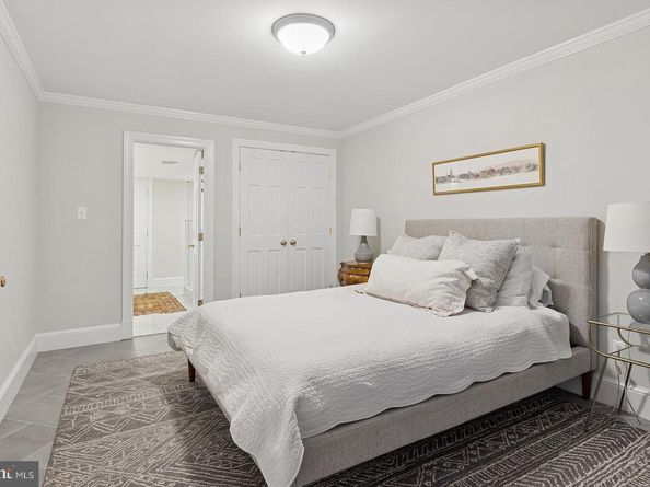 1306 Bishop Lane, Alexandria VA 22302