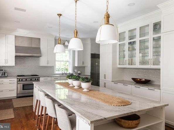 1306 Bishop Lane, Alexandria VA 22302