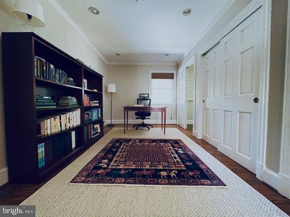 1306 Bishop Lane, Alexandria VA 22302