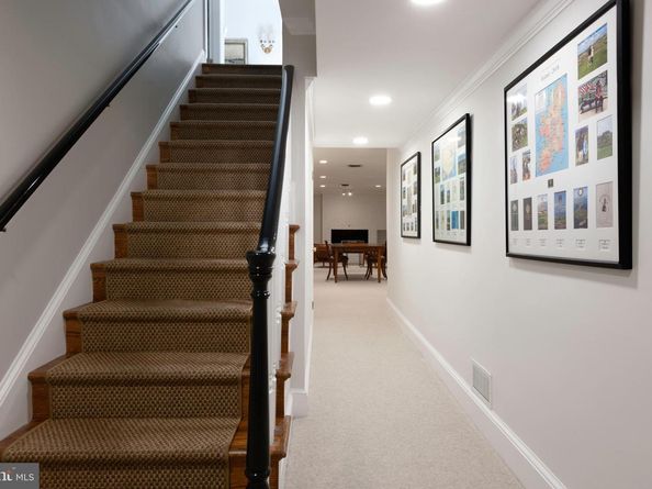 1306 Bishop Lane, Alexandria VA 22302