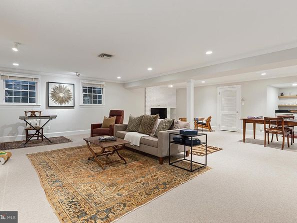 1306 Bishop Lane, Alexandria VA 22302