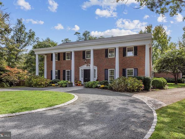 1306 Bishop Lane, Alexandria VA 22302