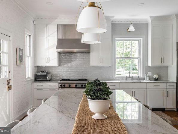 1306 Bishop Lane, Alexandria VA 22302