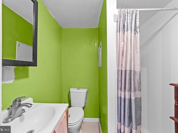 1314 Farrington Road, Philadelphia PA 19151