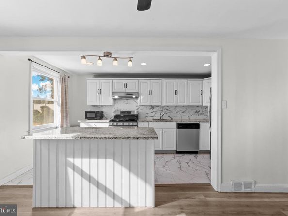 1314 Farrington Road, Philadelphia PA 19151