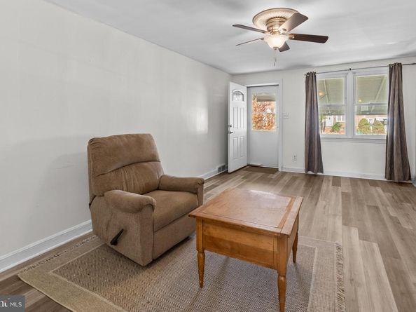 1314 Farrington Road, Philadelphia PA 19151