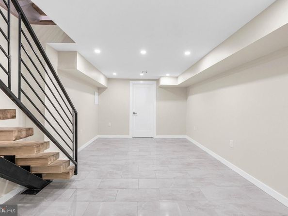 5511 Pine Street, Philadelphia PA 19143