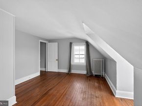 566 S Bethlehem Pike, Fort Washington PA 19034